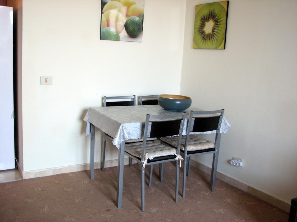 Apartment On Haïfa Chambre photo